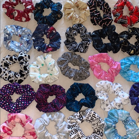 32 PC Custom Scrunchie Set - Picture 2 of 4